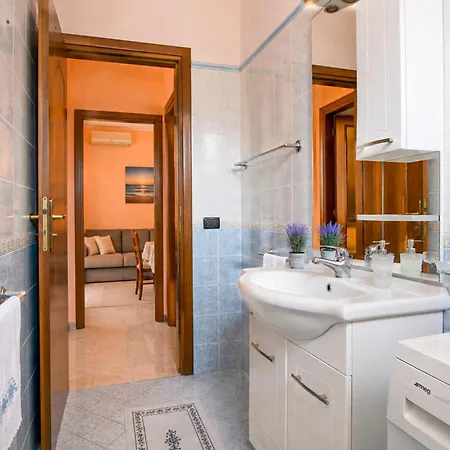 1 Bedroom Gorgeous In